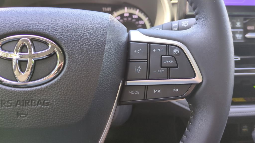 Certified 2026 Toyota Highlander XLE image 22