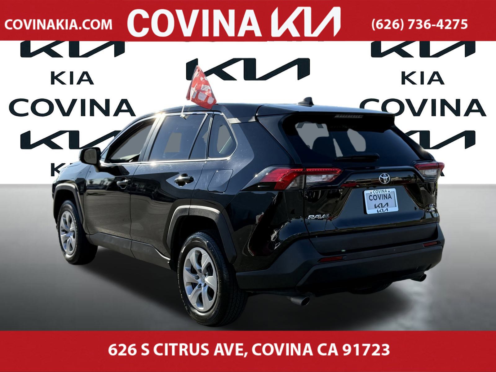 Used 2022 Toyota RAV4 LE image 6