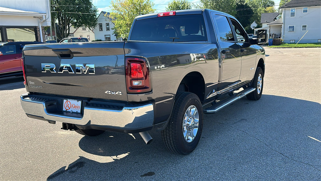 Used 2025 RAM 2500 Big Horn AWD/4WD image 9