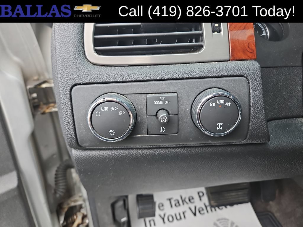 Used 2010 Chevrolet Tahoe LTZ AWD/4WD image 23