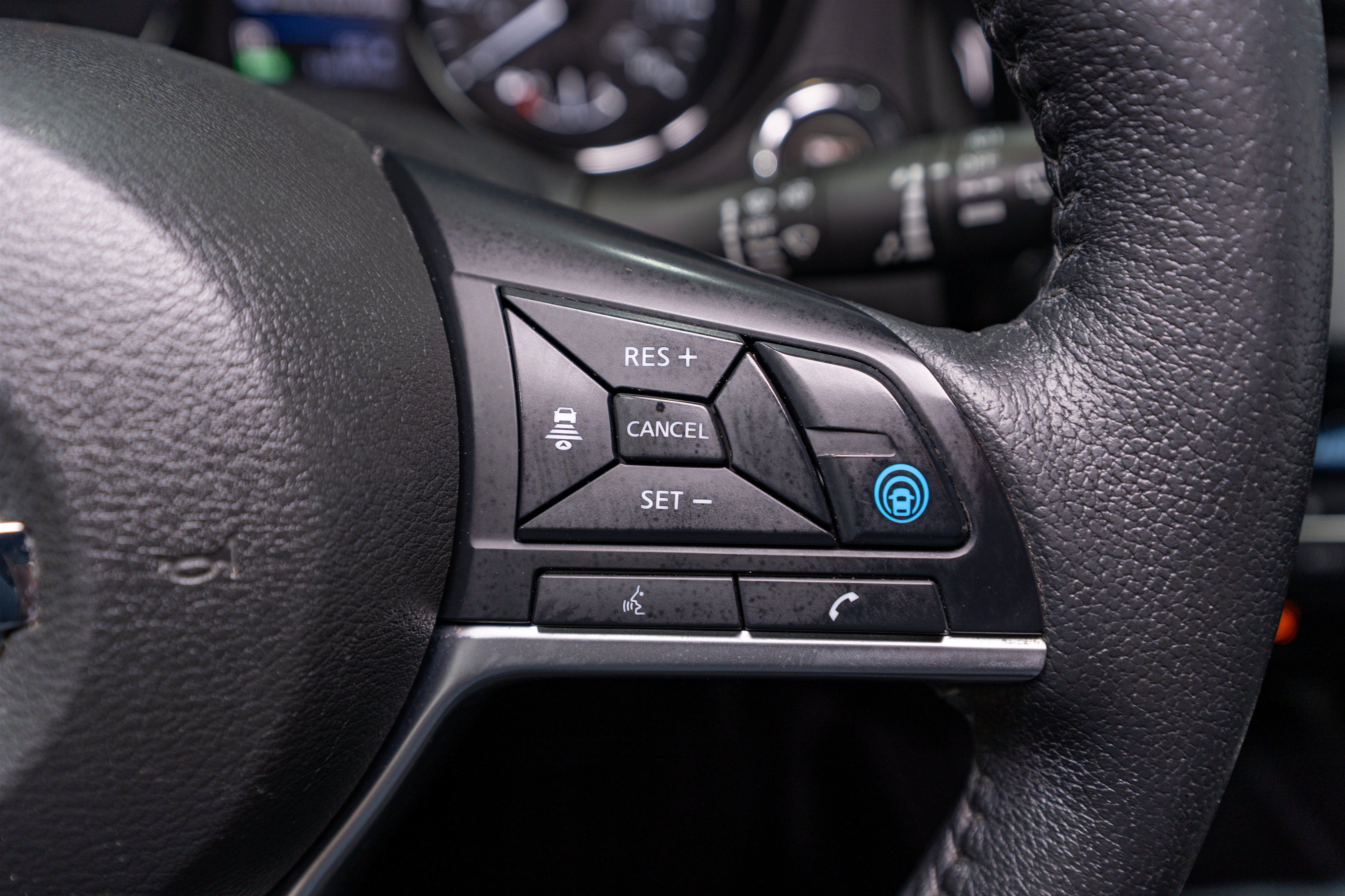 Used 2019 Nissan Rogue SL FWD image 25