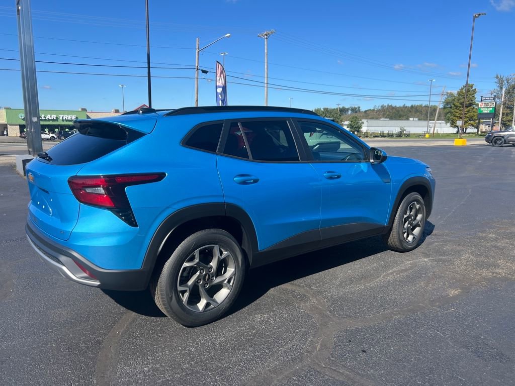 New 2026 Chevrolet Trax LT w/ Driver Confidence Package image 4