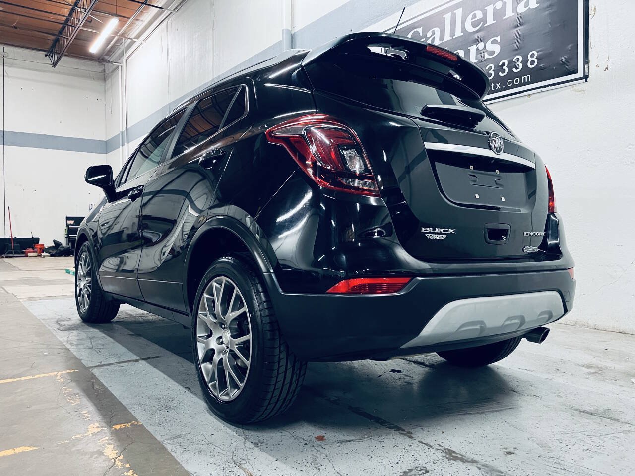 Used 2018 Buick Encore Sport Touring w/ Safety Package FWD image 4