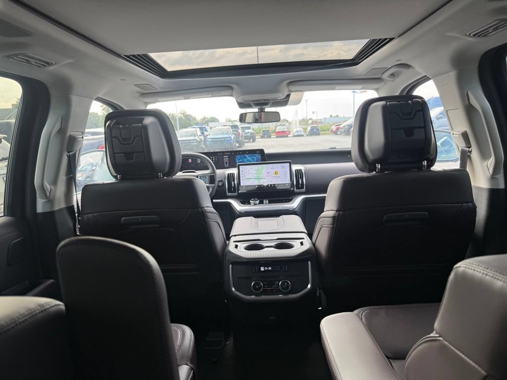 New 2026 Ford Expedition Platinum w/ Platinum Ultimate Package AWD/4WD image 70