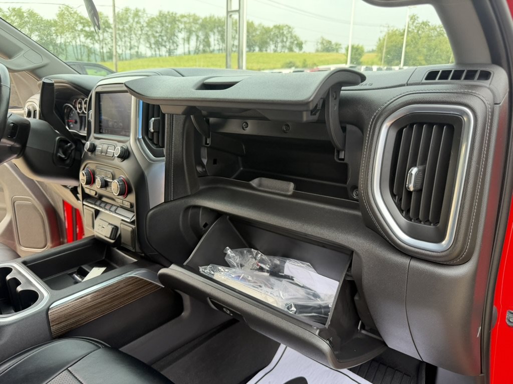 Certified 2021 Chevrolet Silverado 1500 LT Trail Boss w/ LPO, Dark Essentials Package AWD/4WD image 31