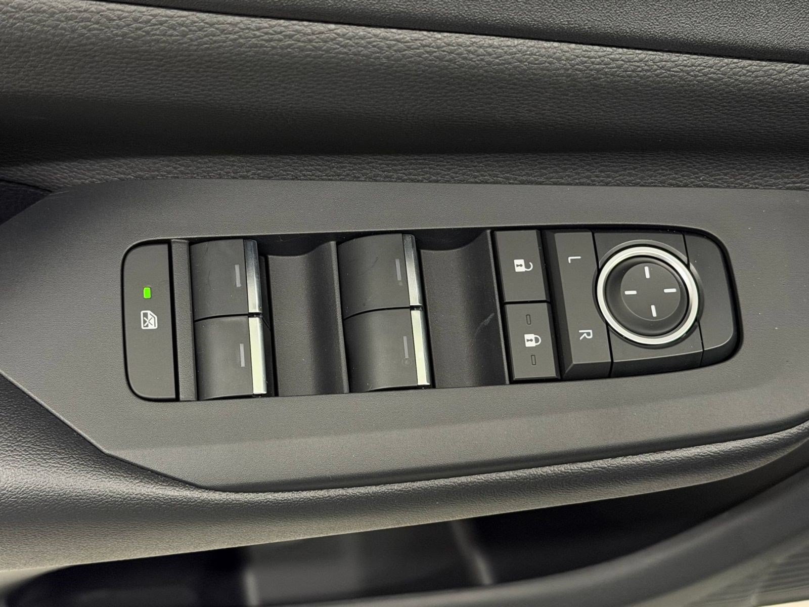New 2026 Toyota Prius AWD image 24