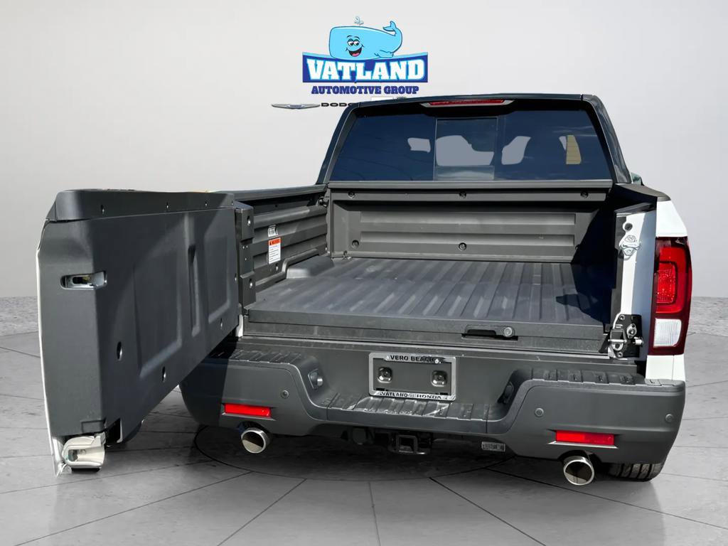 New 2026 Honda Ridgeline Black Edition image 6
