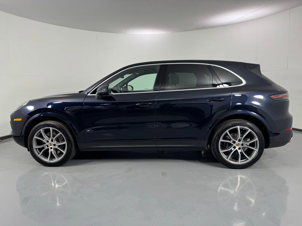 Used 2022 Porsche Cayenne AWD/4WD image 10