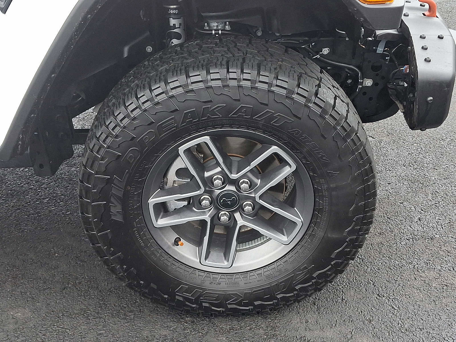 Used 2025 Jeep Gladiator Mojave AWD/4WD image 8