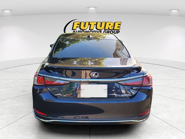 Used 2022 Lexus ES 300h w/ Premium Package FWD image 4
