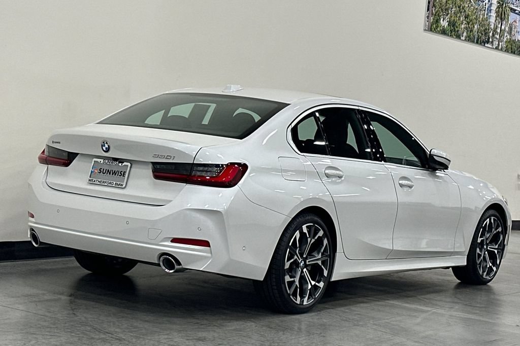 Used 2026 BMW 330i Sedan RWD image 4