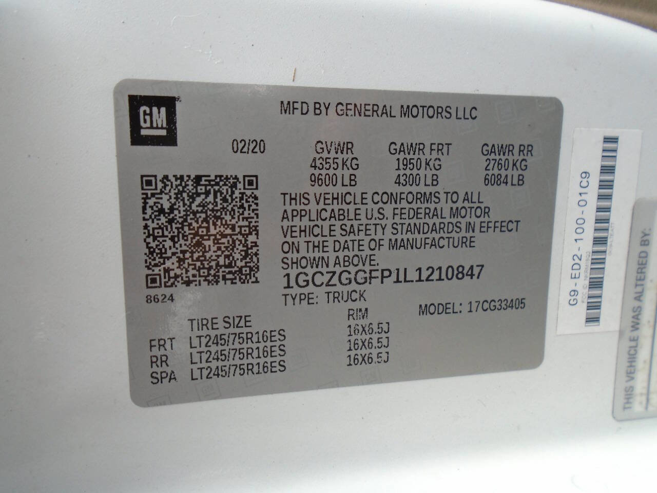 Used 2020 Chevrolet Express 3500 w/ Driver Convenience Package image 8