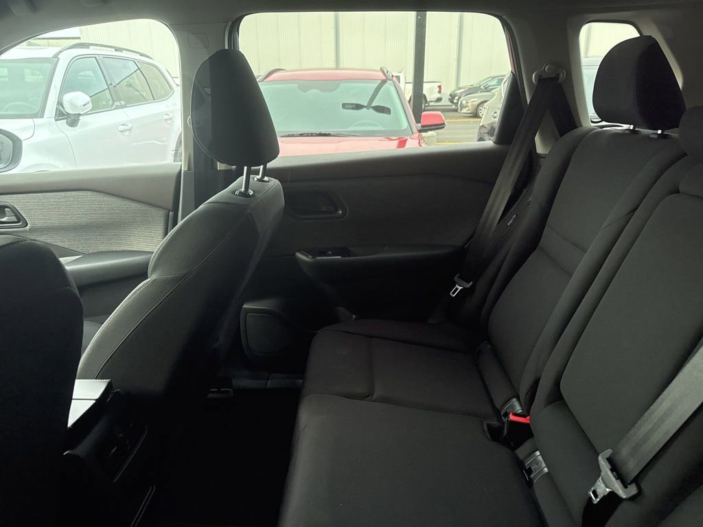 Used 2023 Nissan Rogue S image 10