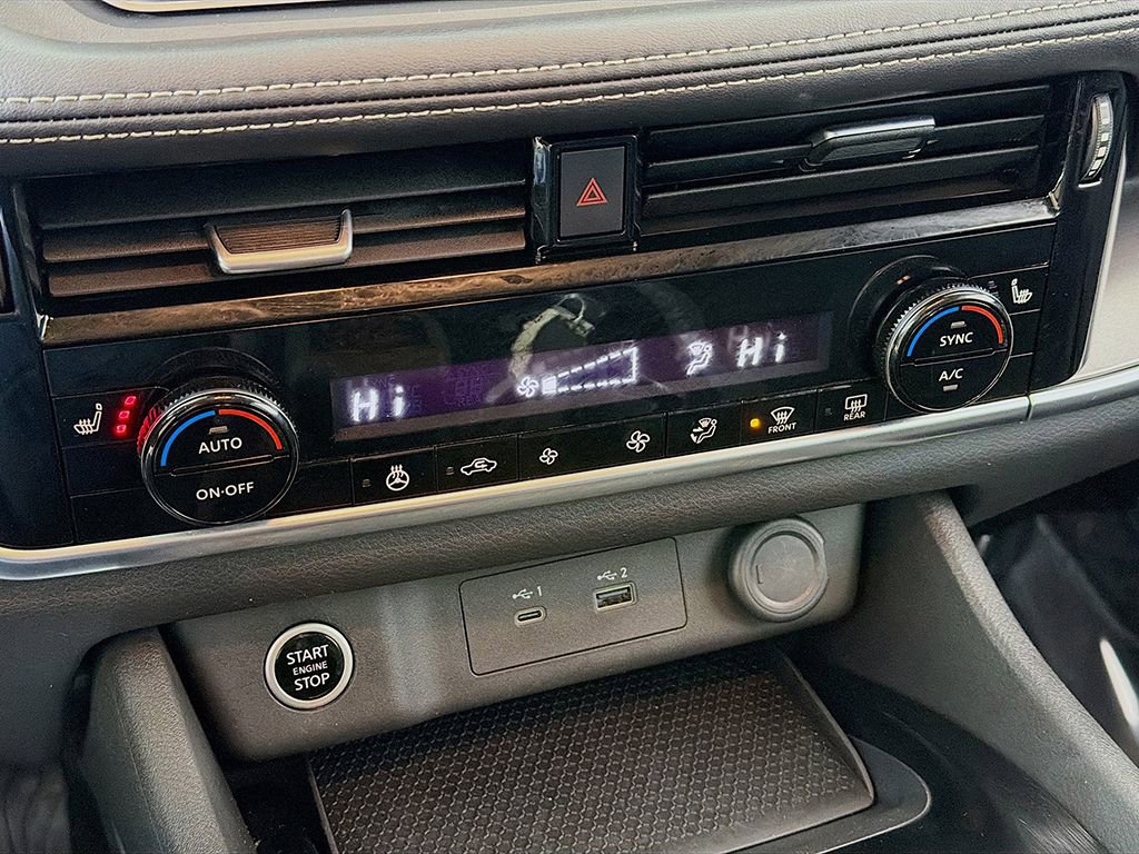 Used 2023 Nissan Rogue SV w/ SV Premium Package image 33