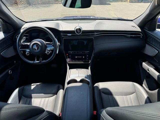 Used 2023 Maserati Grecale Modena AWD/4WD image 14