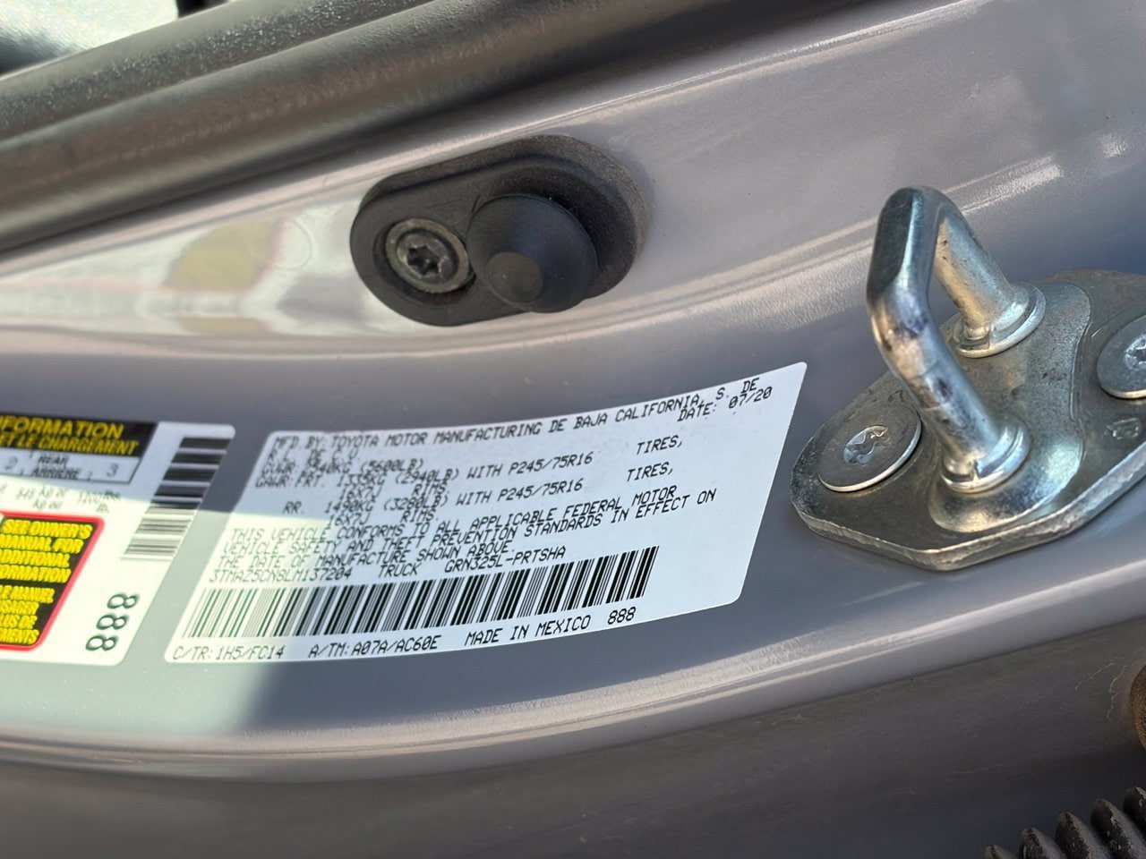 Used 2020 Toyota Tacoma SR5 RWD image 13