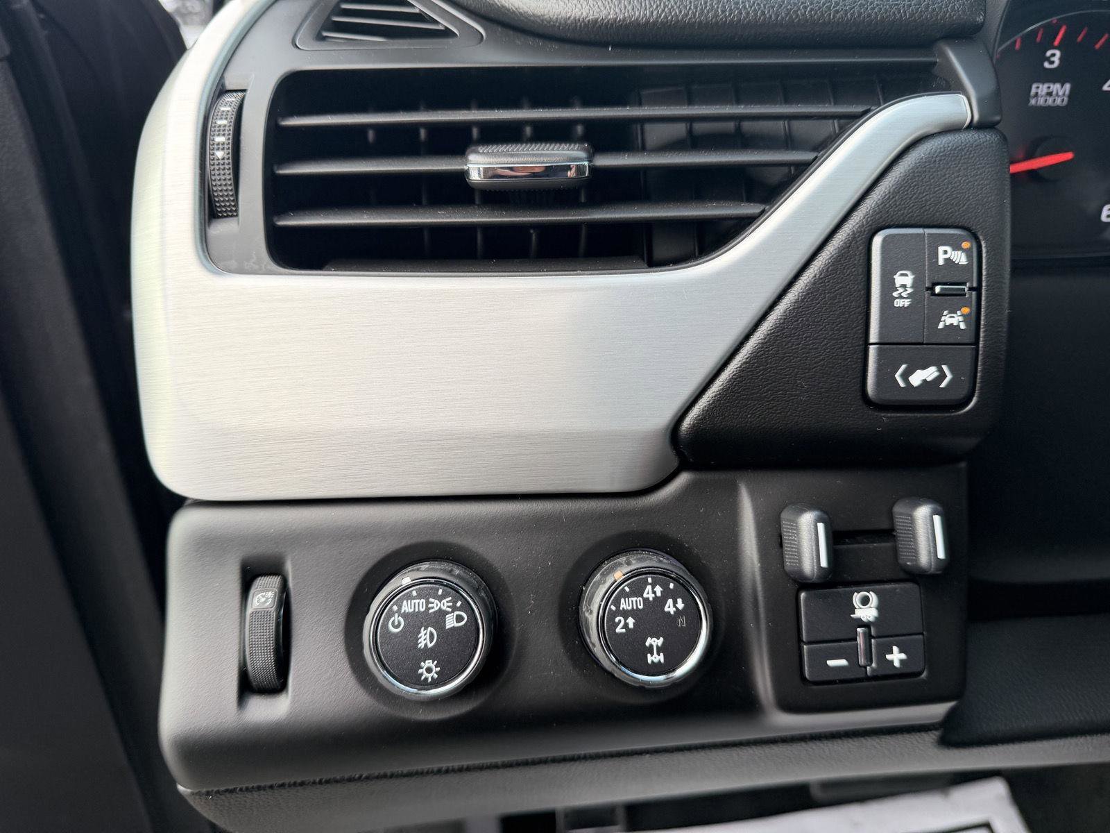 Used 2016 GMC Yukon SLT w/ Open Road Package image 22