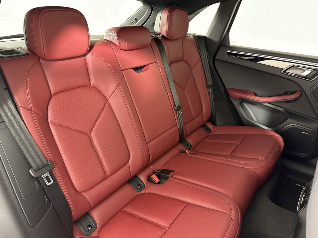 New 2026 Porsche Macan AWD/4WD image 23