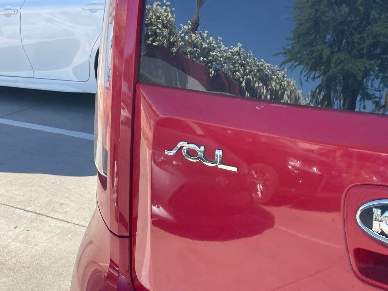 Used 2010 Kia Soul + w/ Audio Pkg image 4