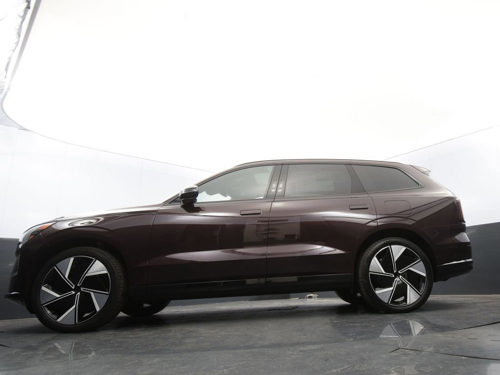 New 2025 Volvo EX90 Ultra image 32