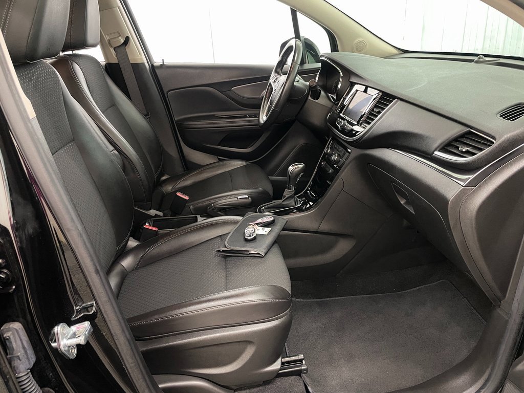 Certified 2022 Buick Encore Preferred w/ Safety Package image 34