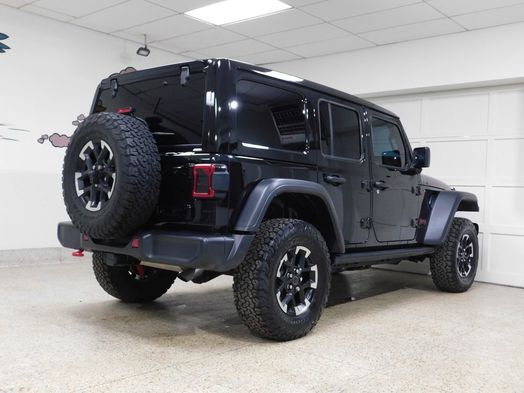 Used 2024 Jeep Wrangler Unlimited Rubicon w/ Technology Group AWD/4WD image 6