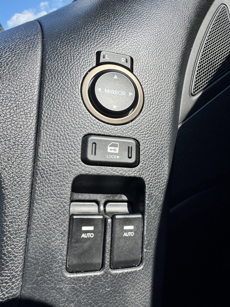 Used 2013 Hyundai Genesis 3.8 image 18