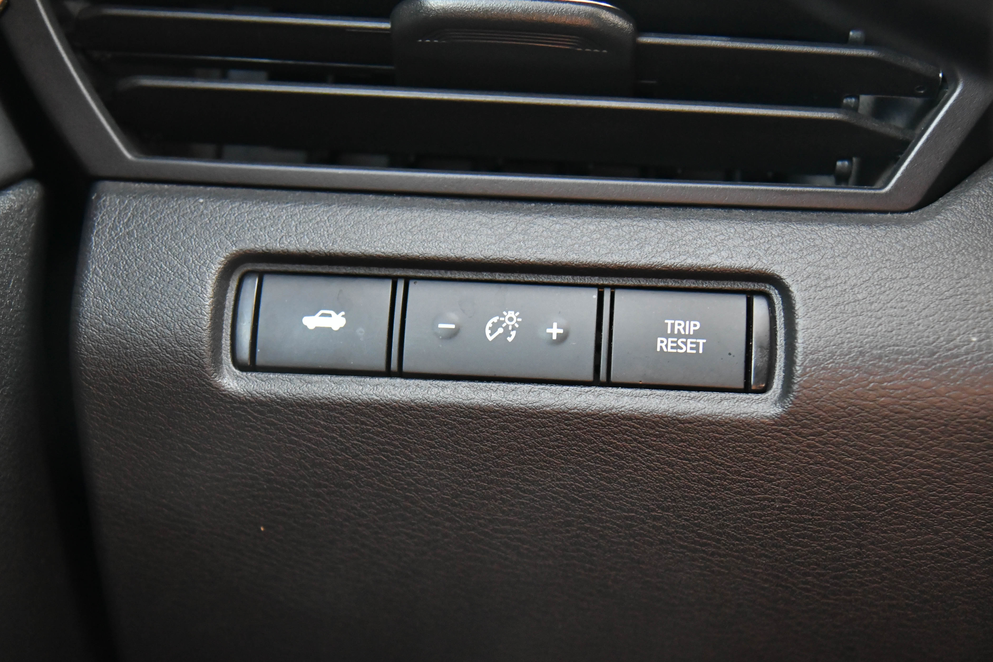 Used 2024 Nissan Altima 2.5 SV image 29