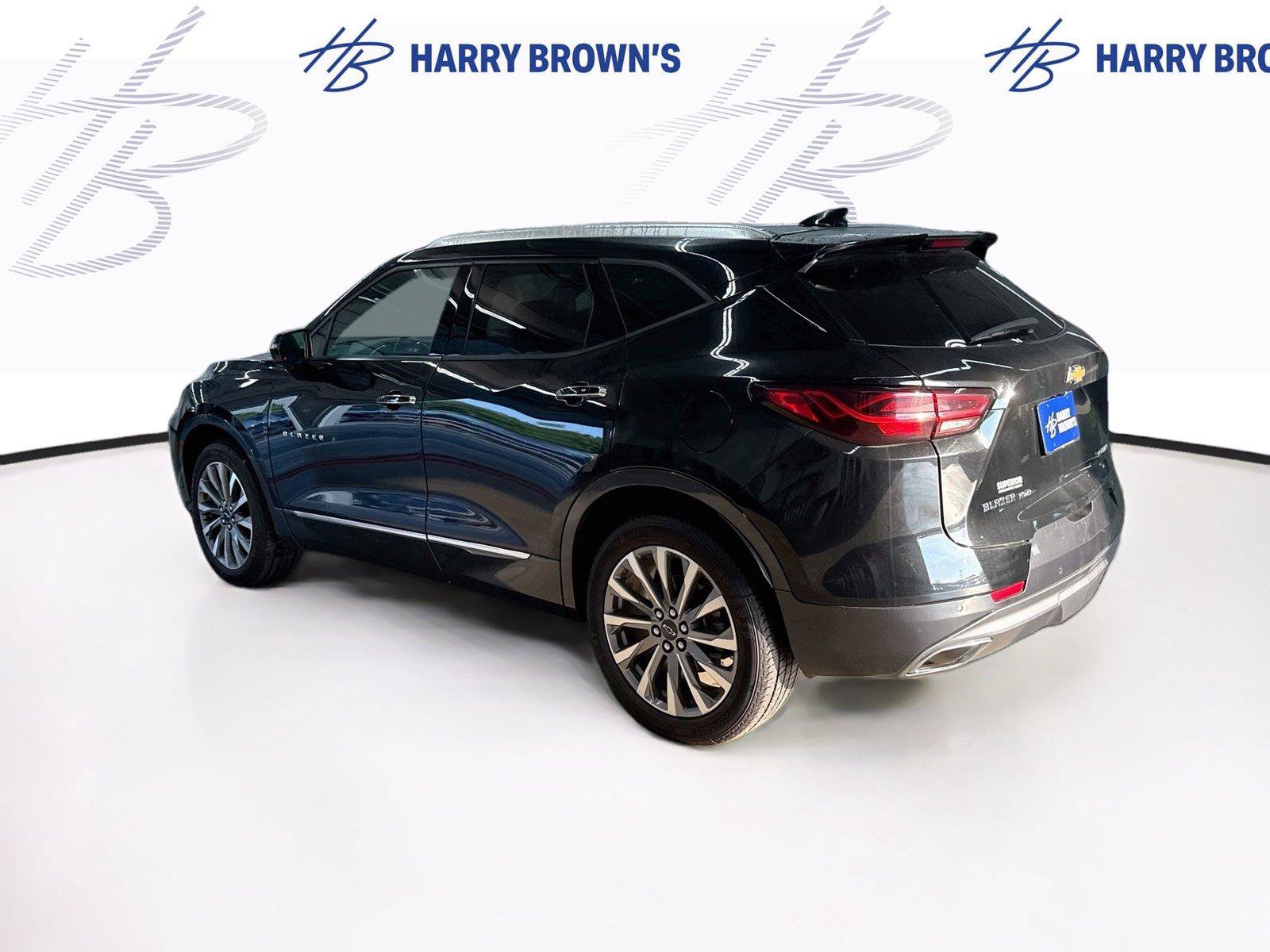 Used 2024 Chevrolet Blazer Premier AWD/4WD image 2