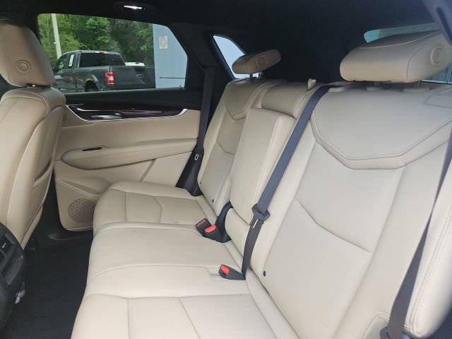 Used 2017 Cadillac XT5 Premium Luxury FWD image 20