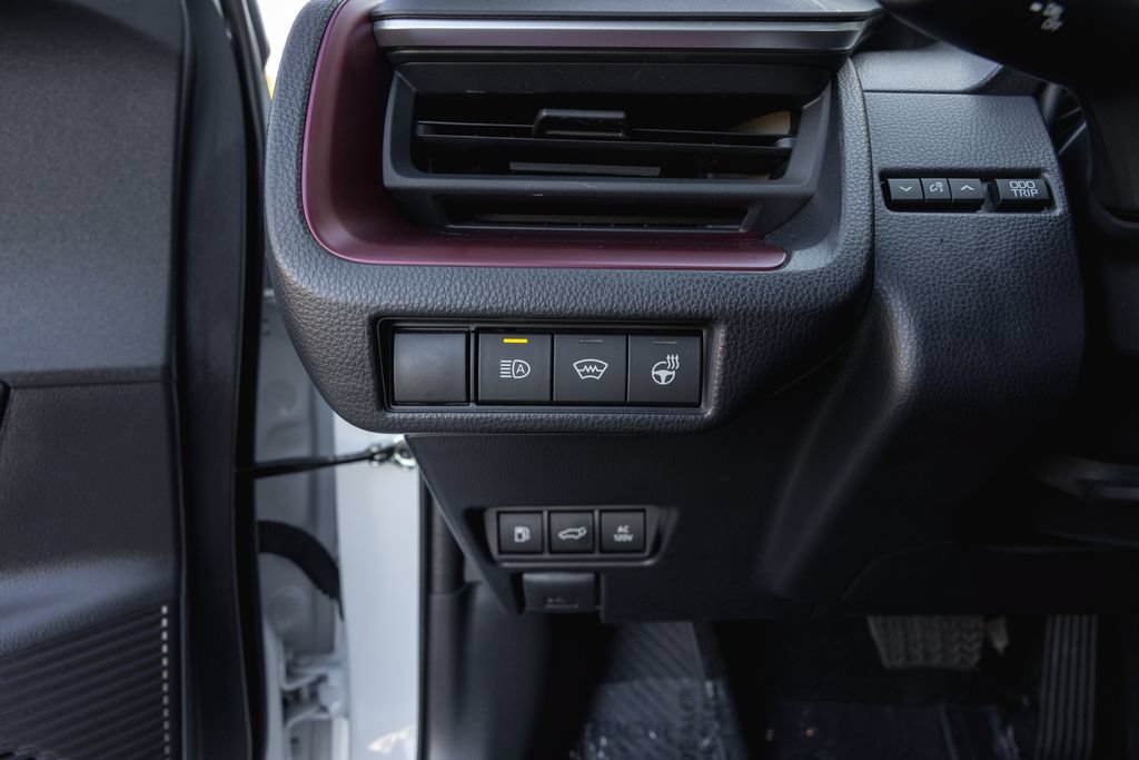 Certified 2024 Toyota Prius Prime Premium w/ Advanced Technology Package FWD image 15