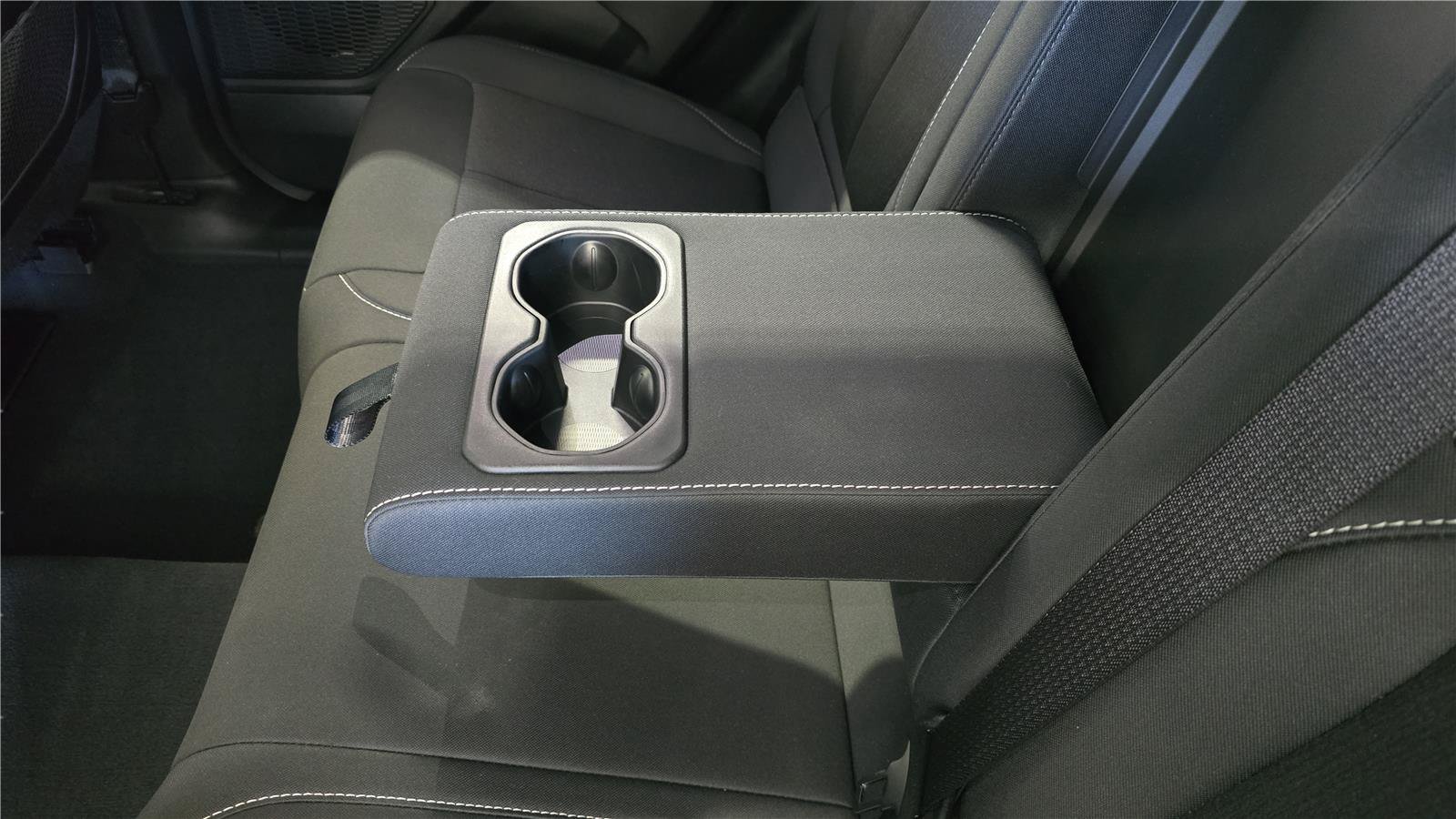 Used 2023 Jeep Grand Cherokee Laredo w/ Luxury Tech Group I AWD/4WD image 19