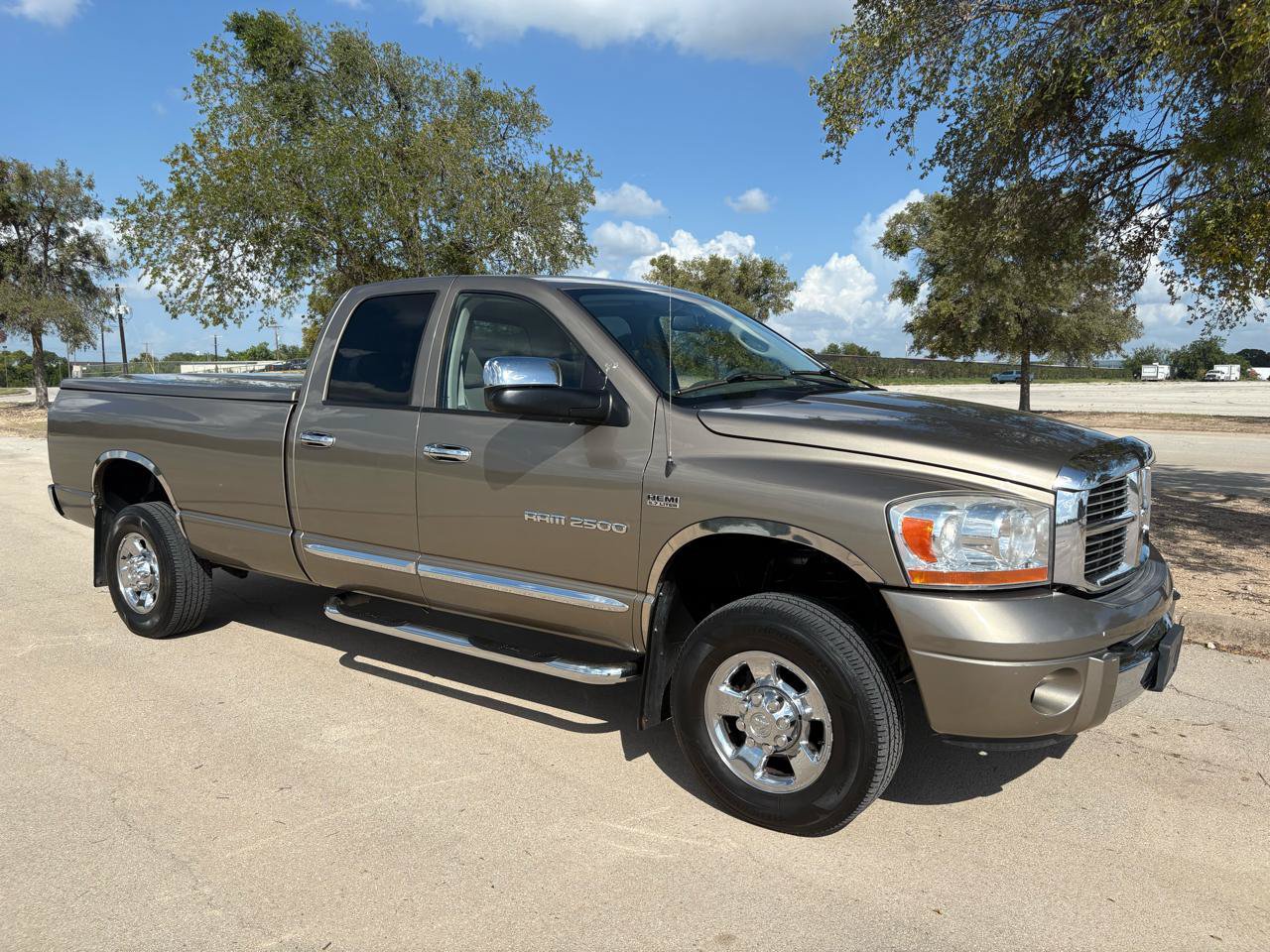 Used 2006 Dodge Ram 2500 Truck Laramie AWD/4WD image 77