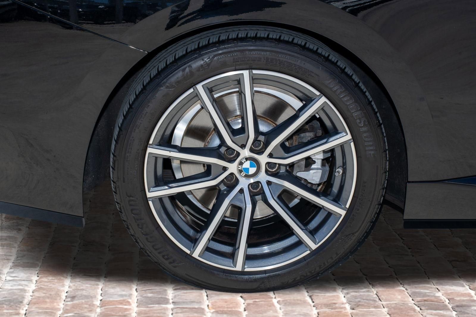 Used 2023 BMW 230i Coupe w/ Premium Package RWD image 37