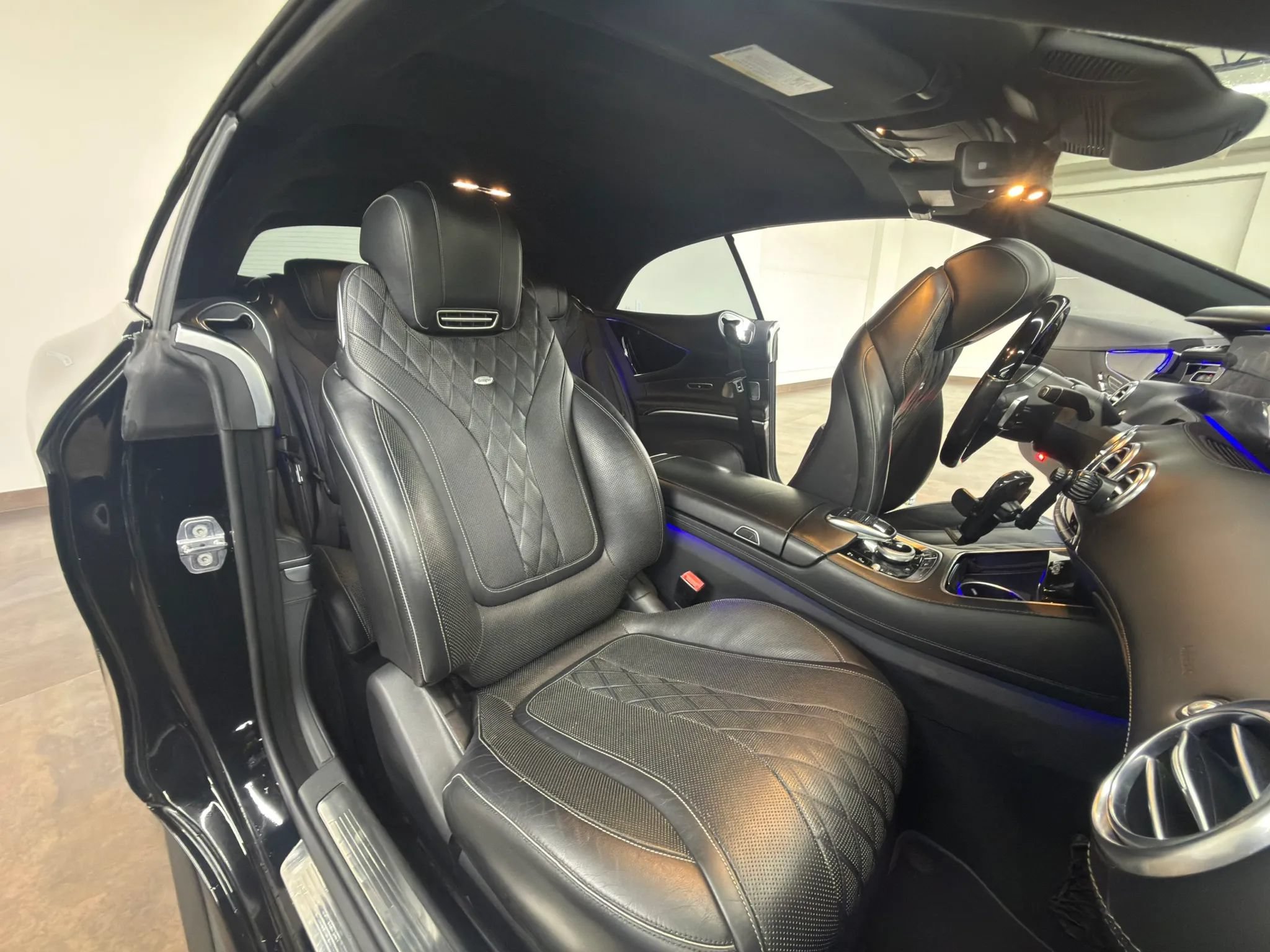 Used 2019 Mercedes-Benz S 560 Cabriolet image 36