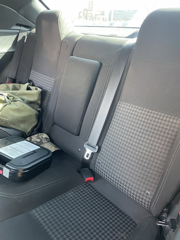 Used 2018 Dodge Challenger R/T w/ Driver Convenience Group image 10