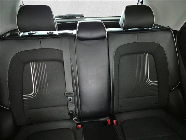 Certified 2022 Hyundai Venue Limited w/ Cargo Package FWD image 21