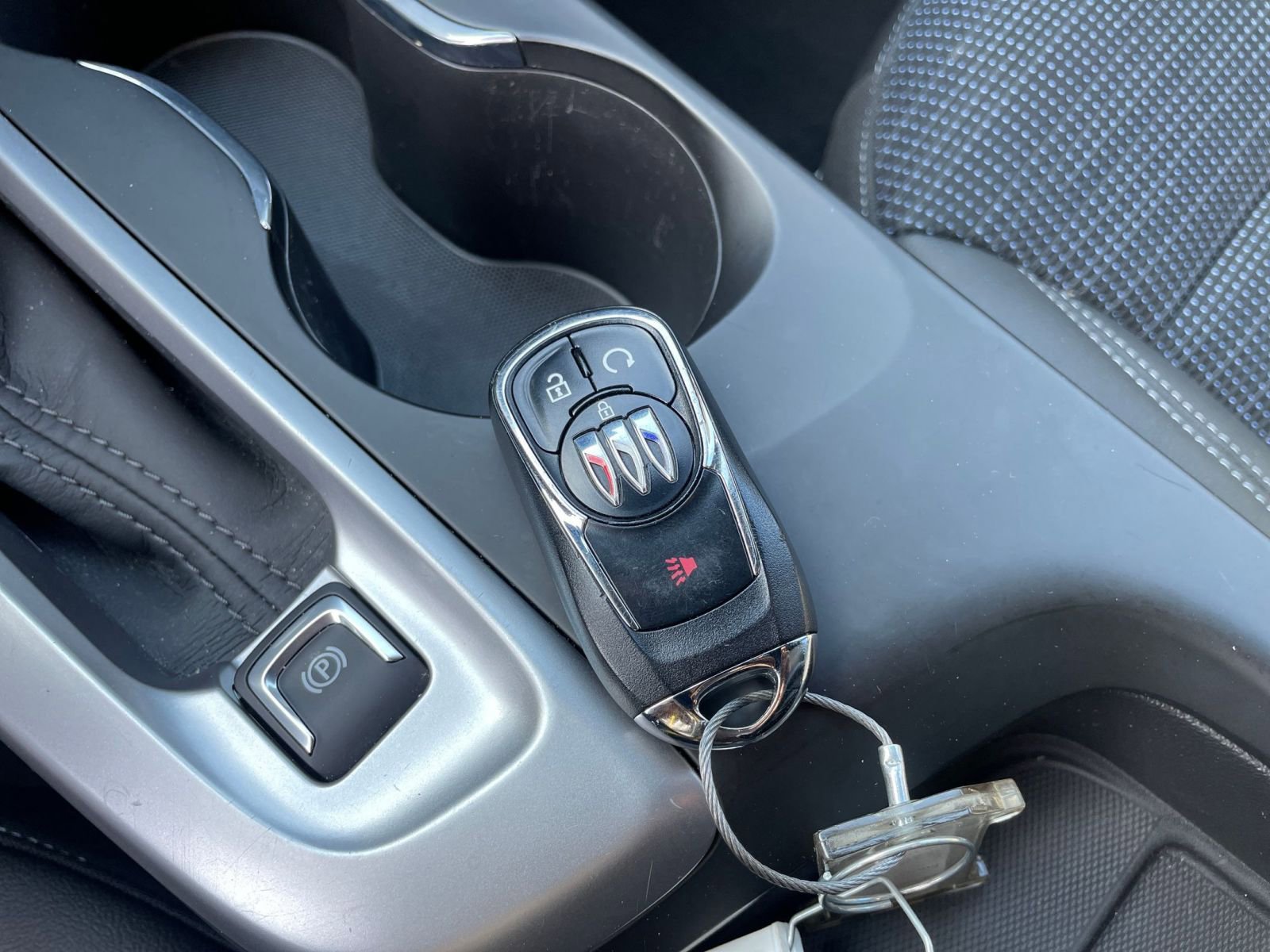 Used 2025 Buick Envista Preferred image 21