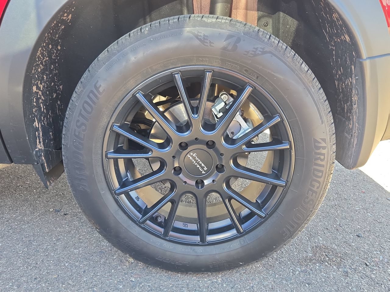 Used 2025 Nissan Kicks SV FWD image 19