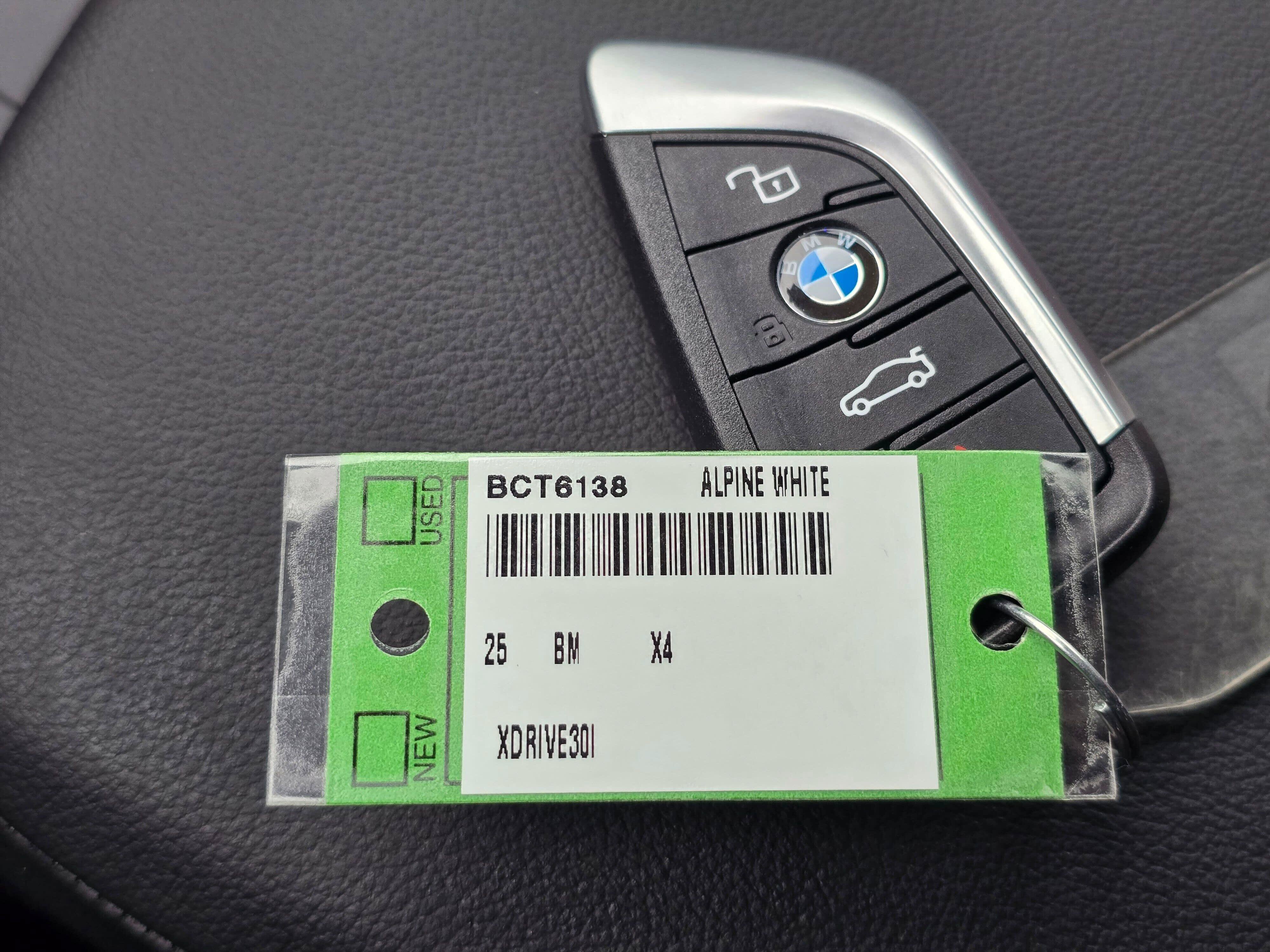 Used 2025 BMW X4 xDrive30i w/ Premium Package AWD/4WD image 31