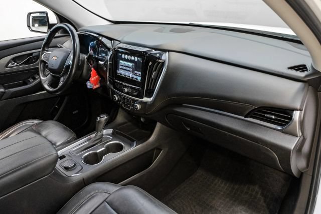 Used 2019 Chevrolet Traverse RS w/ LPO, Floor Liner Package FWD image 14