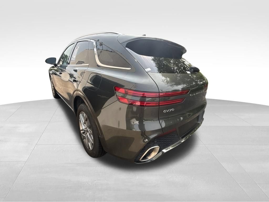 Used 2025 Genesis GV70 2.5T AWD/4WD image 4