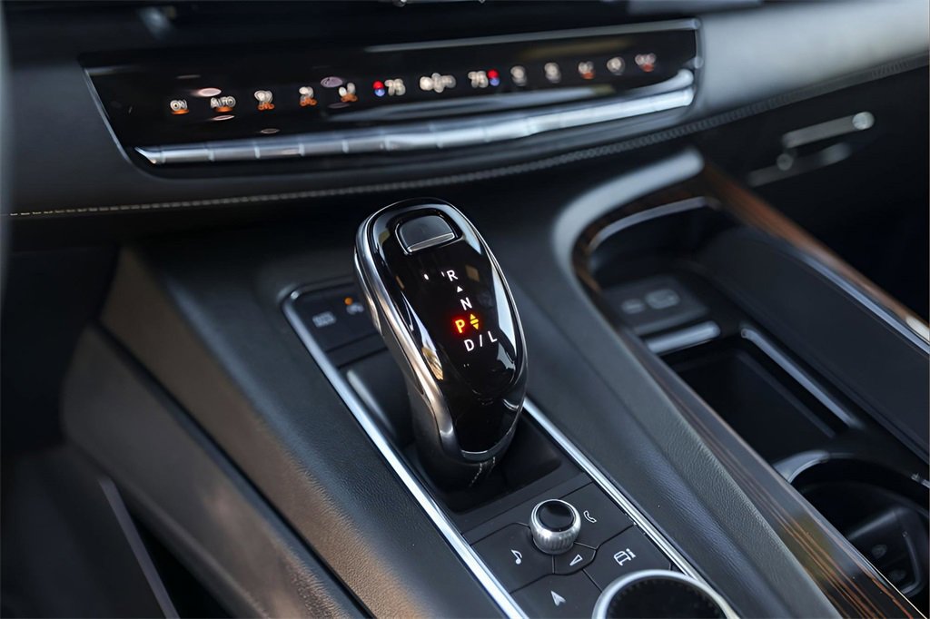 Certified 2024 Cadillac Escalade Luxury image 20