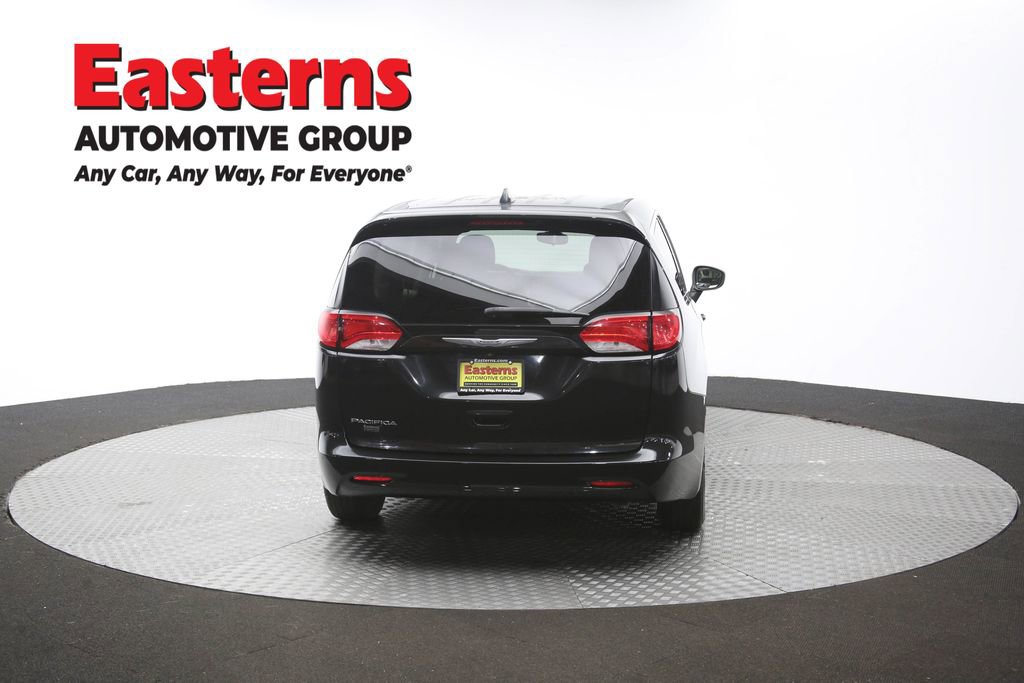 Used 2017 Chrysler Pacifica LX w/ Tire & Wheel Group FWD image 35