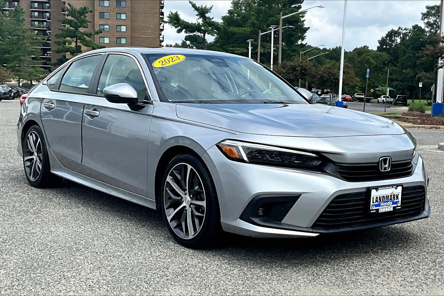 Used 2023 Honda Civic Touring image 11