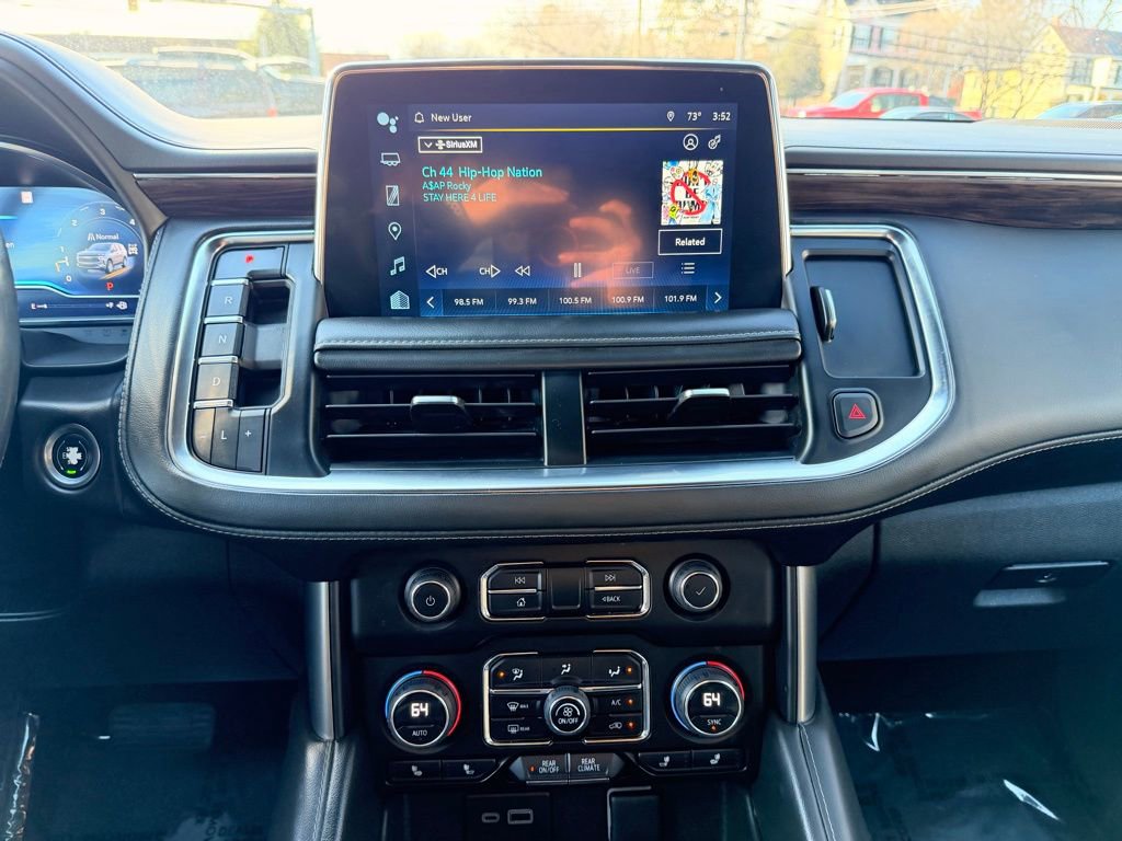 Used 2023 Chevrolet Suburban Z71 w/ Luxury Package image 27