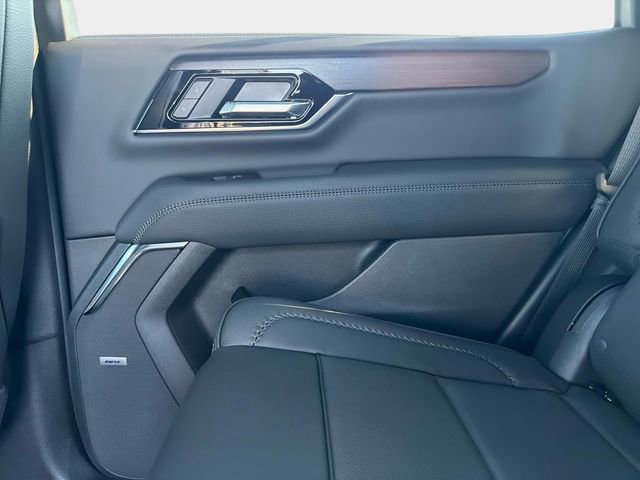 New 2026 GMC Yukon Denali w/ Denali Reserve Package image 14