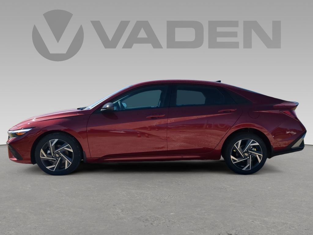 New 2025 Hyundai Elantra Sport image 4