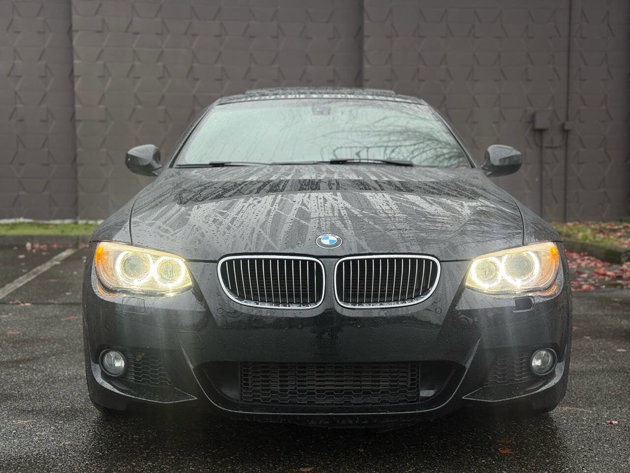 Used 2012 BMW 335i Coupe image 2