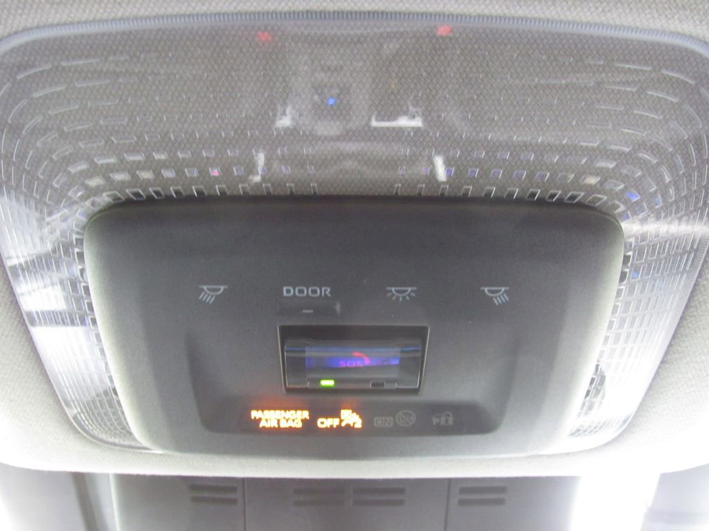 Used 2024 Toyota Prius Limited FWD image 27